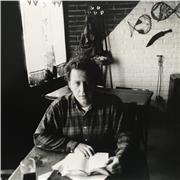 Profesor multidisciplinar, para iniciados que quieren aprender a utilizar la cámara y avanzados que desean ser fotógrafos.